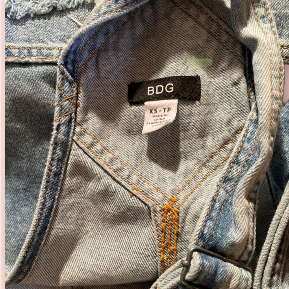 Urban Outfitters BDG Ryder Distressed Boyfriend Fit Overalls XS - Picture 6 of 7